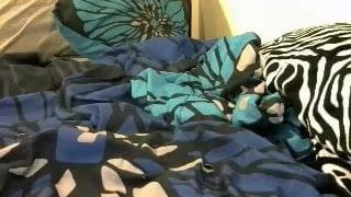 webcam babe gets naked for you