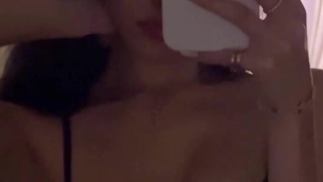 Madison Beer  video show big boobs!!!