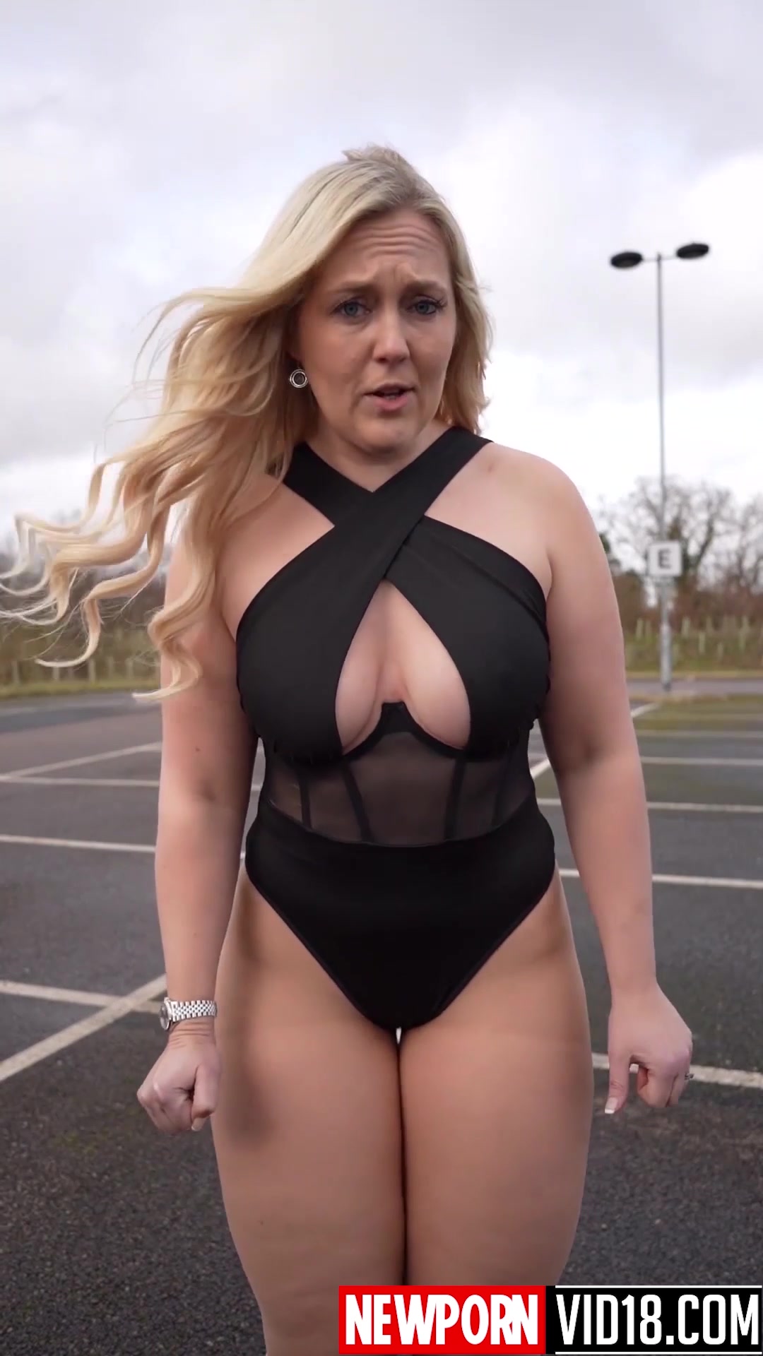 Sammy Thighs  new video is so erotic!!!