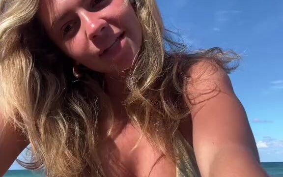 Sadie Crowell  video showing off her big breasts!!!