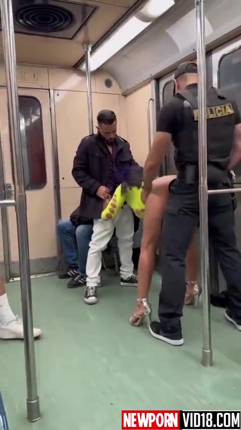 Luna Bella metro ciudad de Mexico –  video viral!!!