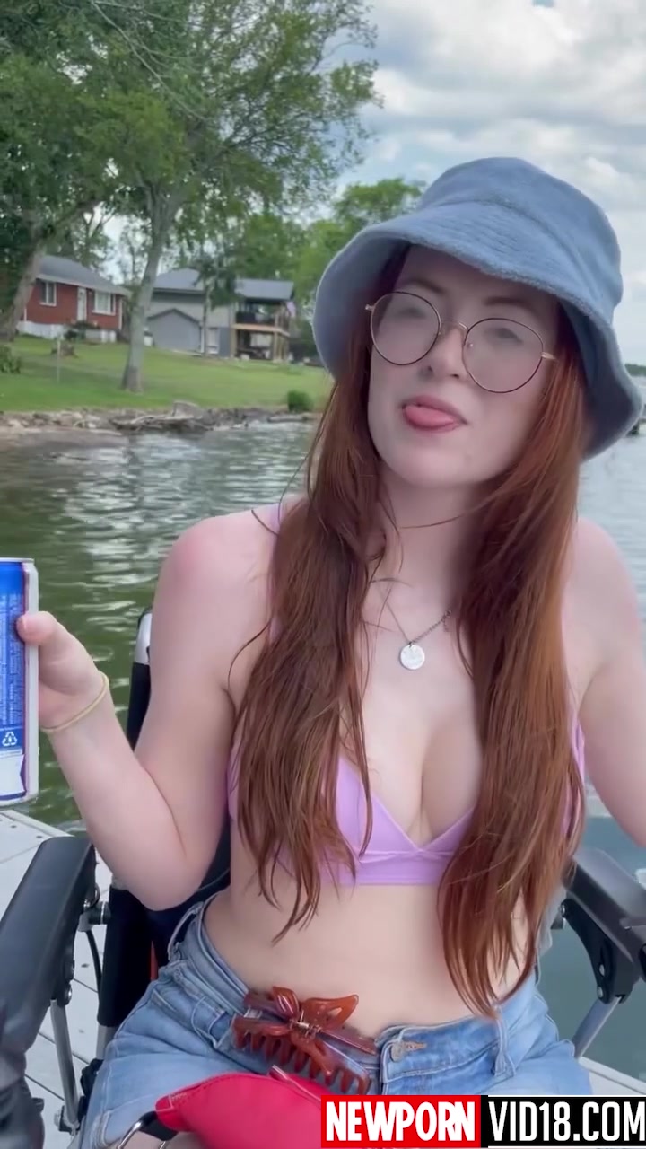 Fiona Cauley  video showing off her big breasts!!!