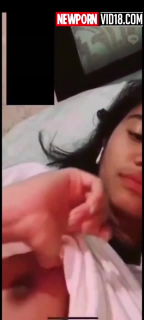 Azizah Salsha  video lifts her shirt showing off her nipple!!!