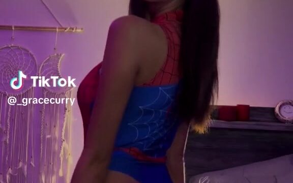 Gracxxe Onlyfans  sexy spiderman cosplay video!!!