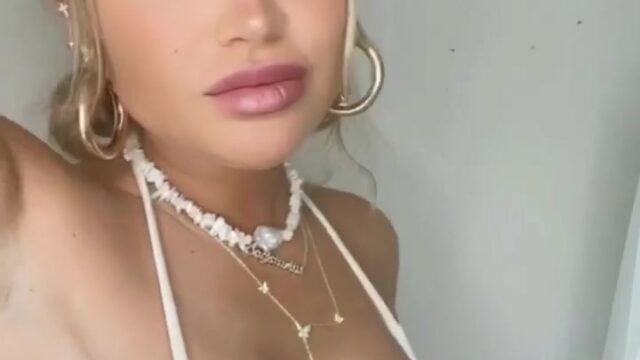 Georgia Harrison  nude video showing off her big breasts!!!