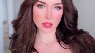 Nicole Šáchová (@Nikysach) nude showing off her big breasts!!!