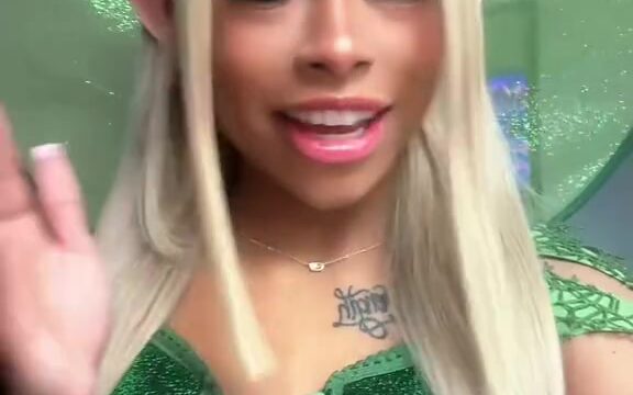 Nadia Jocelyn New Video Shows Off Her Big Breasts!!!