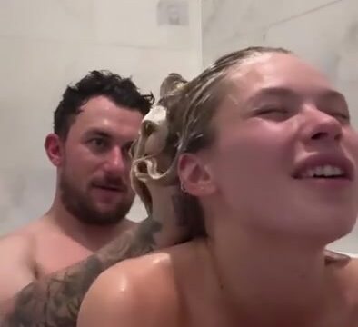 Johnny Manziel makes love to Josie Canseco in the bathtub!!!