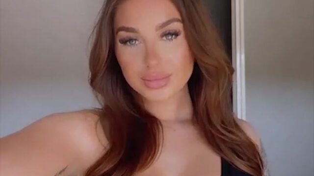 Madeleine Rose Onlyfans new video shows off her big breasts!!!