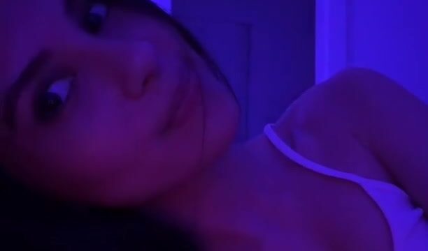 Caryn Marjorie – Beautiful Angel Showing Off Her Sexy Body