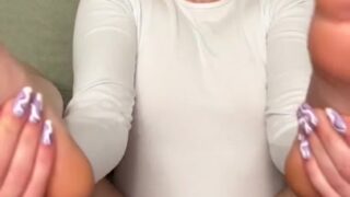 Katieslilwrld Gets Drilled Hard And Cums In Her Pussy