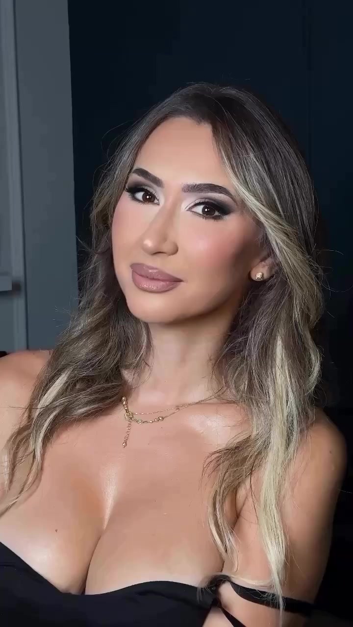 Mirjana Pajkovic Nude Showing Off Her Hot Body