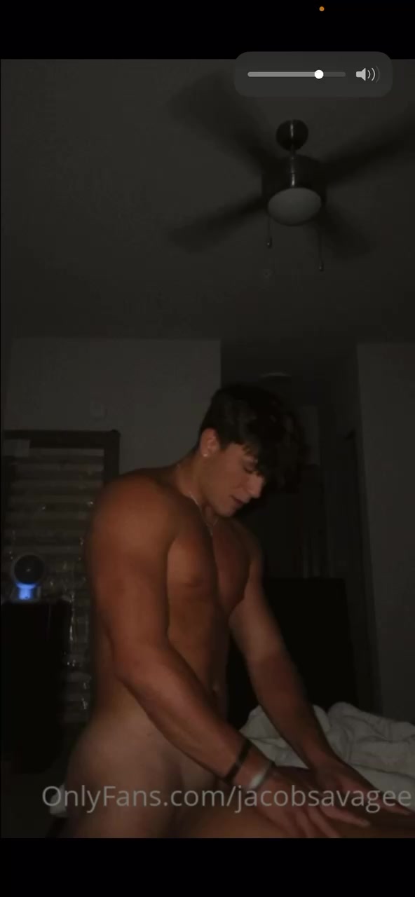 Jacob Savage And Rachel Weaver Sex Tape Is Hot Viral