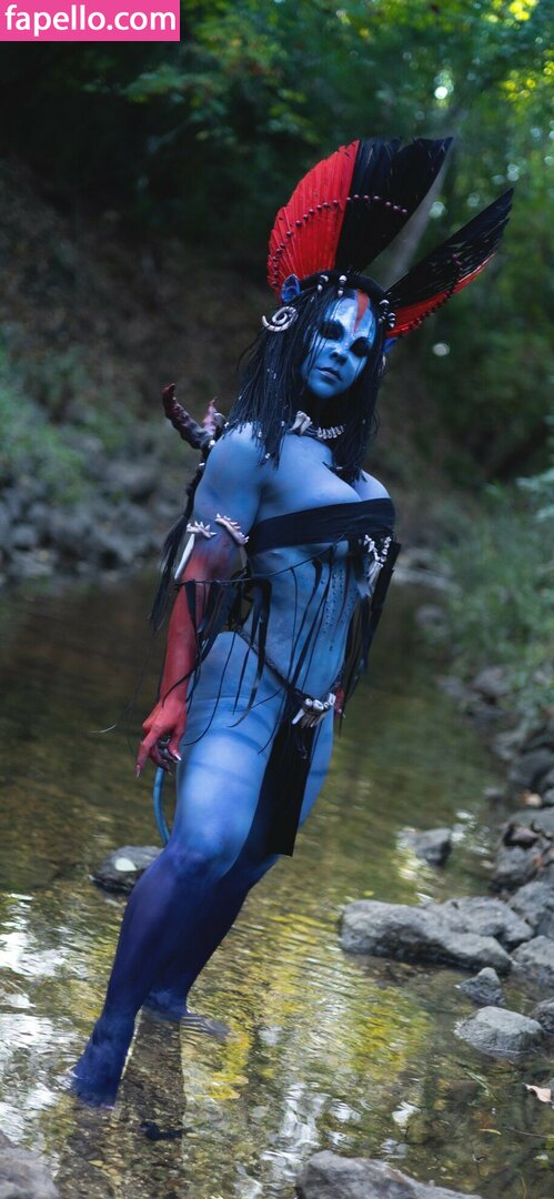 Ana Caroline Moreira Aka Addictedtoana Cosplay Varang Avatar 3
